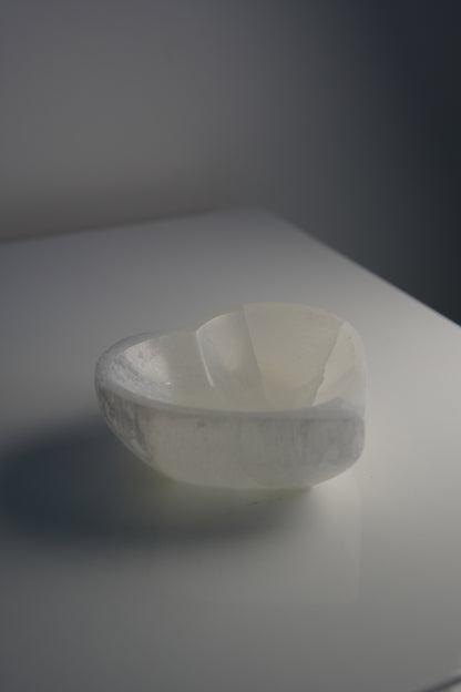 Selenit Schale - Rund / Herzförmig