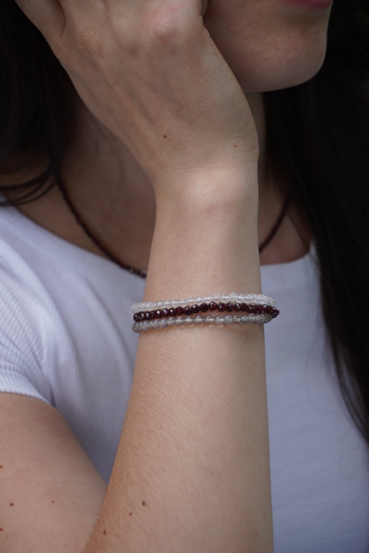 Kugelarmband Granat - facettiert
