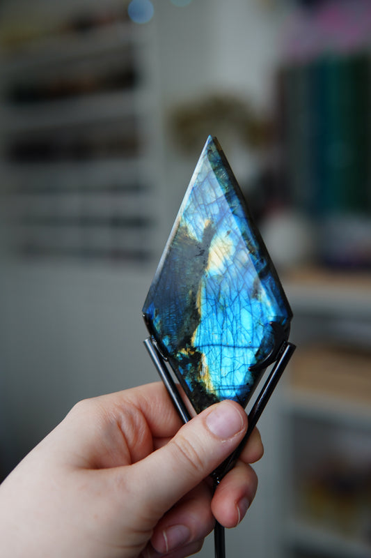Flashy Labradorit Diamant -  inkl. Halterung