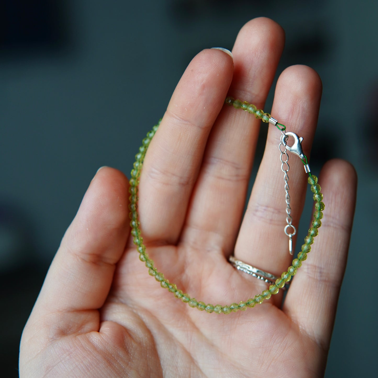 Peridot Armband mit Verschluss - Facetttiert