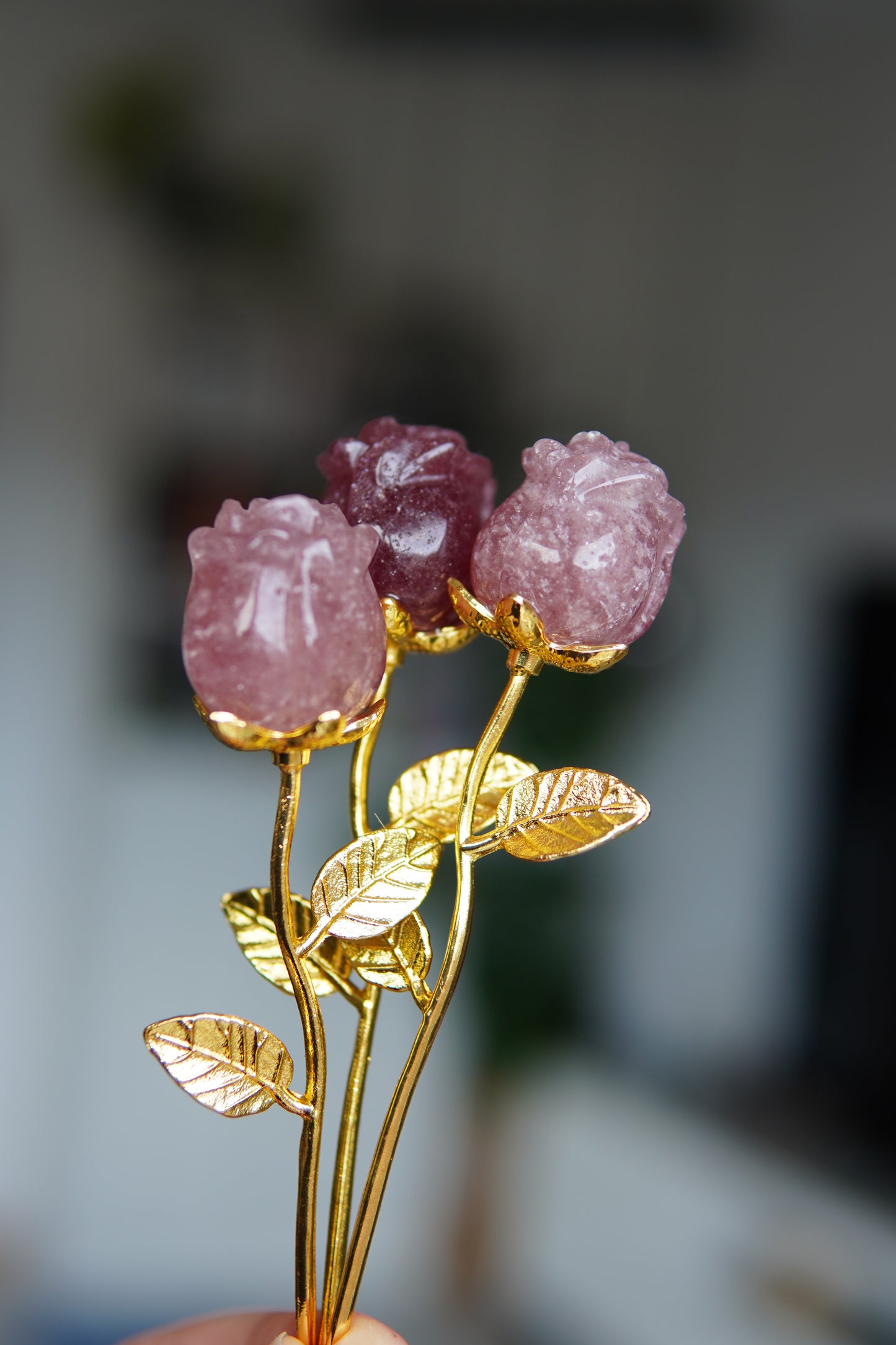 Rosenstrauß_Edelsteine_Edelsteinrosen_Erdbeerquarz