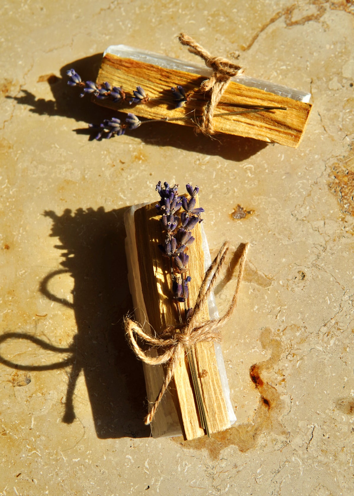 Palo Santo Bundle mit Lavendel und Selenit