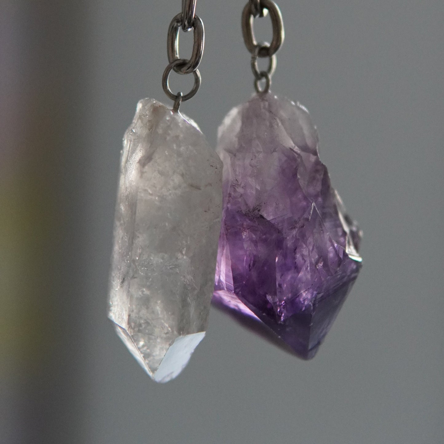 Rohstein Schlüsselanhänger - Bergkristall / Amethyst