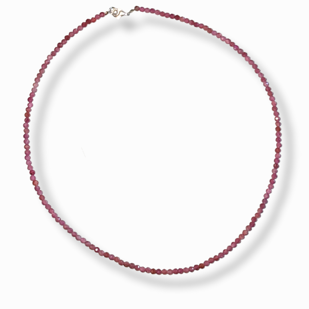 Facettierte Kette mit rosa Pink-Turmalin-Edelsteinen